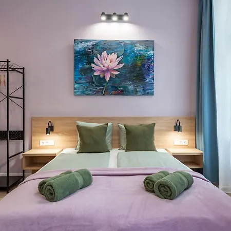 Holidays Downtown Apart Otel