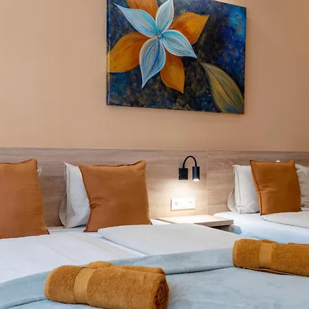 Holidays Downtown Apart Otel Budapeşte