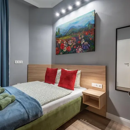 Holidays Downtown 3*