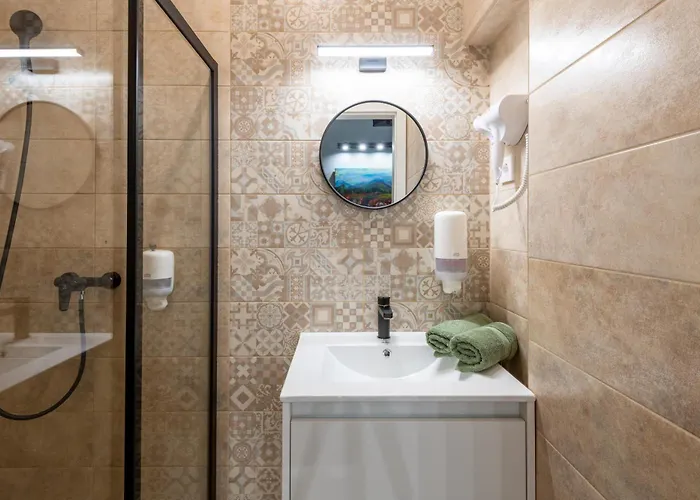 شقة فندقية Holidays Downtown 3*