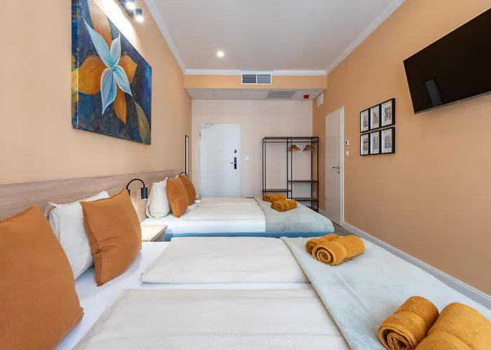 Holidays Downtown 3* بودابست