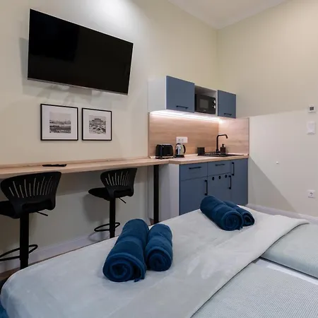 Holidays Downtown Aparthotel 3*