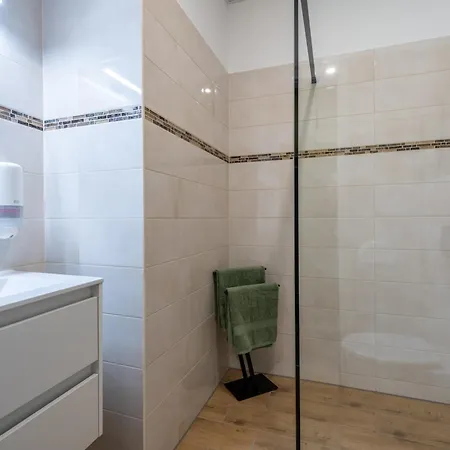 Ξενοδοχείο με διαμερίσματα Holidays Downtown Βουδαπέστη