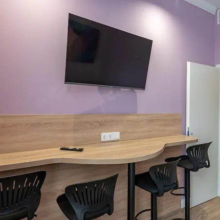 Holidays Downtown 3*