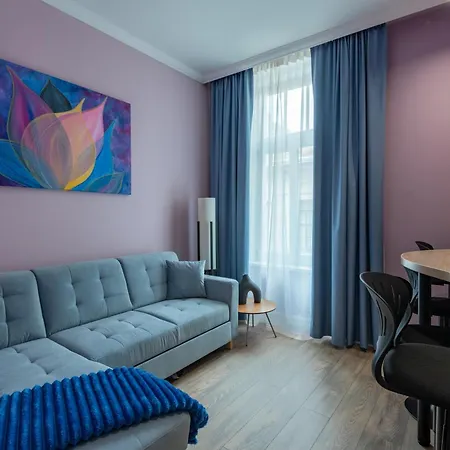 Holidays Downtown Aparthotel